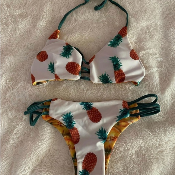 SHEIN Other - xs reversible pineapple swim suit set